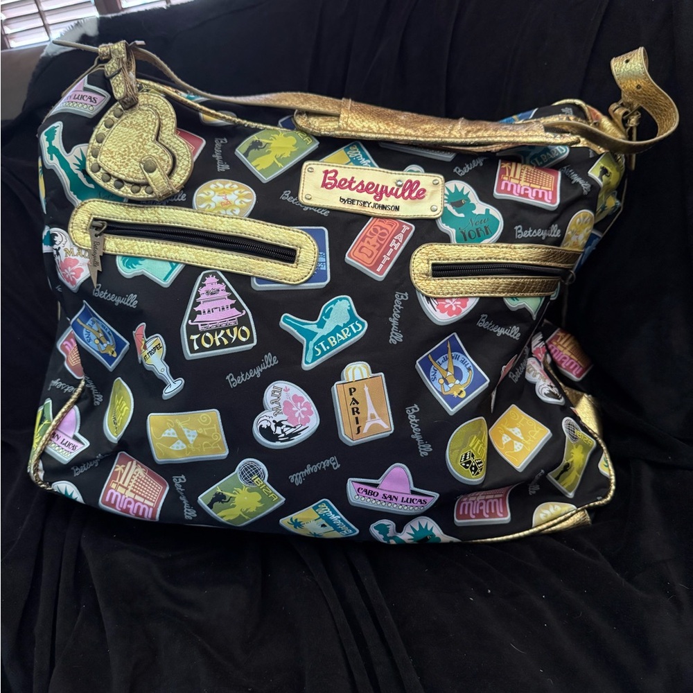 Large Vintage Betseyville Duffle Travel Bag